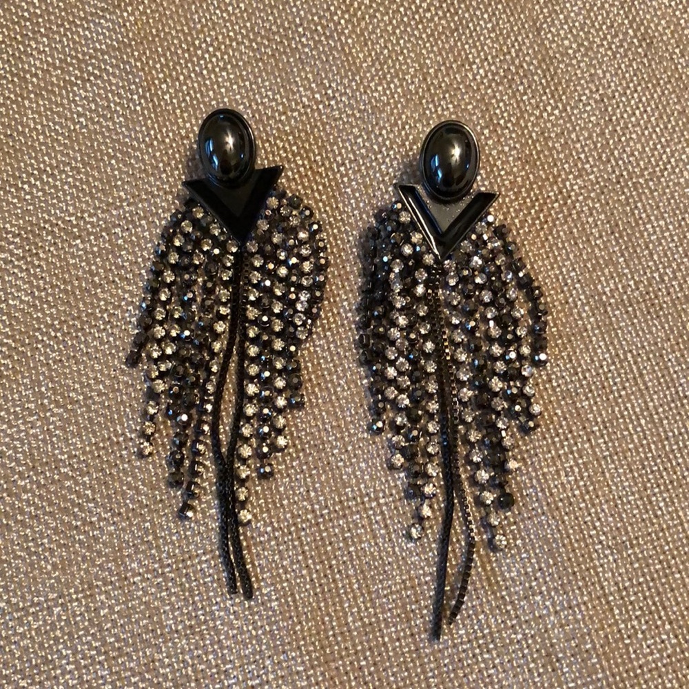 Express earrings